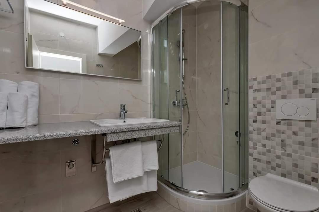 Apartmani Daniela Podgora Buitenkant foto