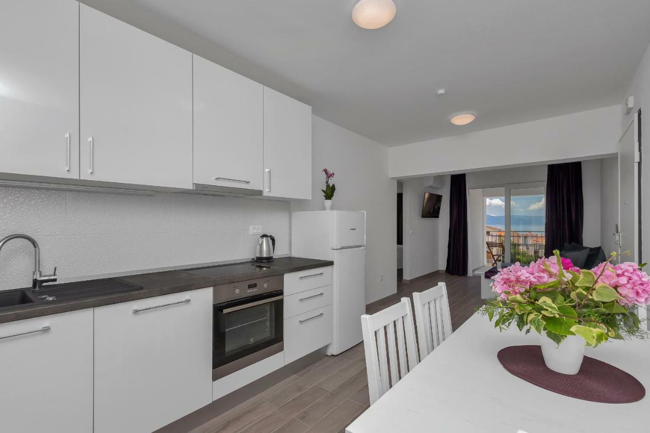 Apartmani Daniela Podgora Buitenkant foto