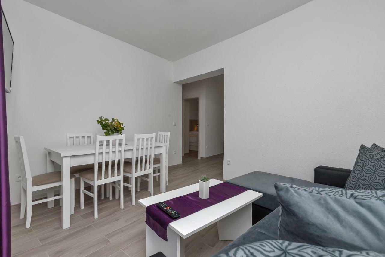 Apartmani Daniela Podgora Buitenkant foto